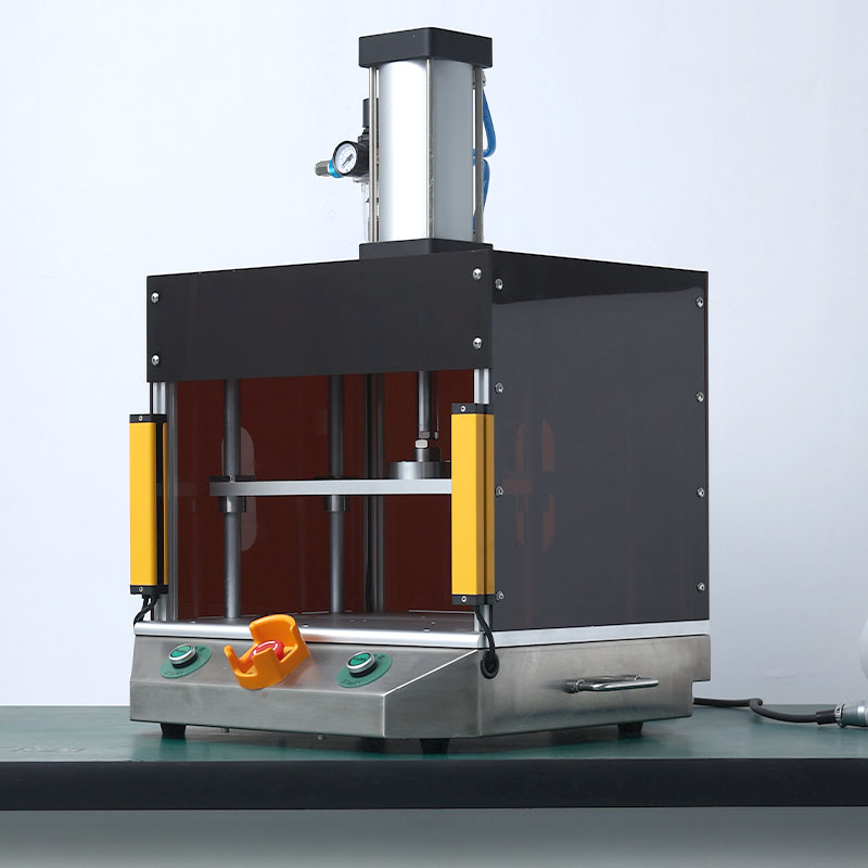 BristolAir tightness test fixture